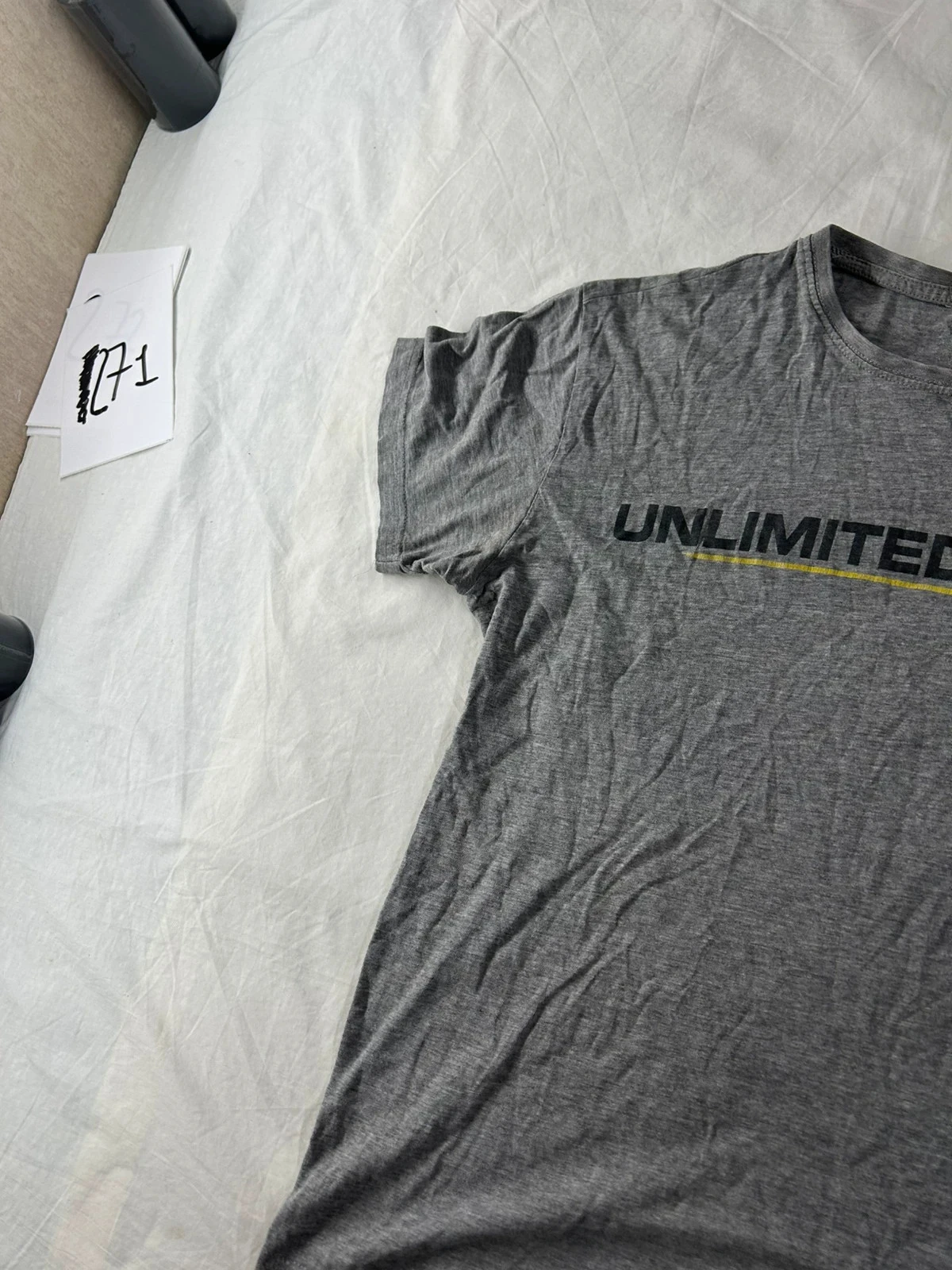 T-shirt cinza com estampa unlimited limits – photo 4